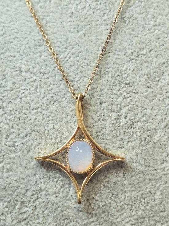 Sarah Coventry Jewelry - Sarah Coventry Moon Beam Gold Tone Pendant Necklace w/Faux Opal
